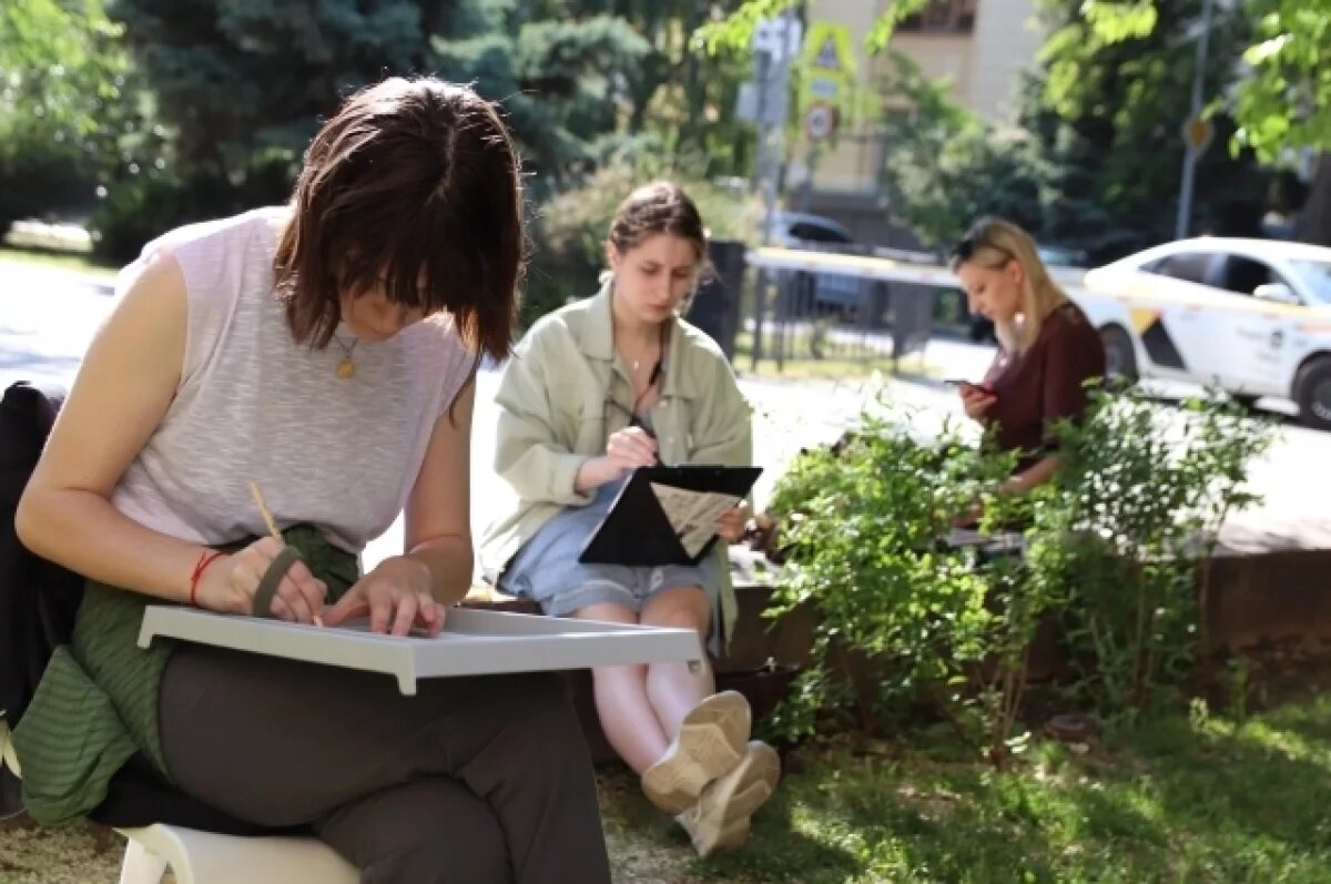    Художники Волгограда снова напомнили о мастере, творившем на улицах города