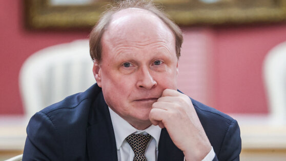    Путин уволил Владимира Толстого с поста советника президента Татьяна Сидорова