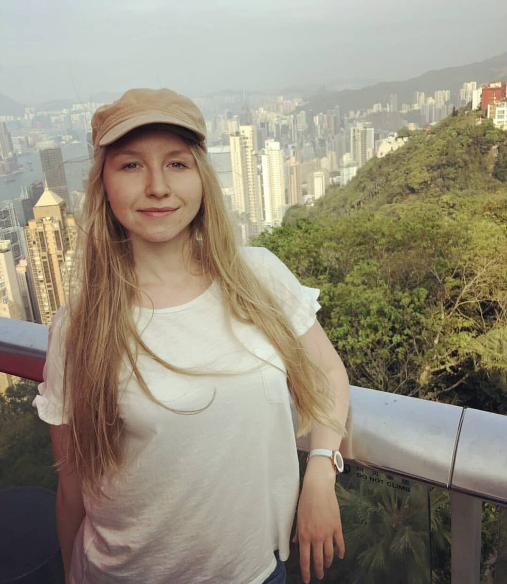 Высоко сижу, далеко гляжу