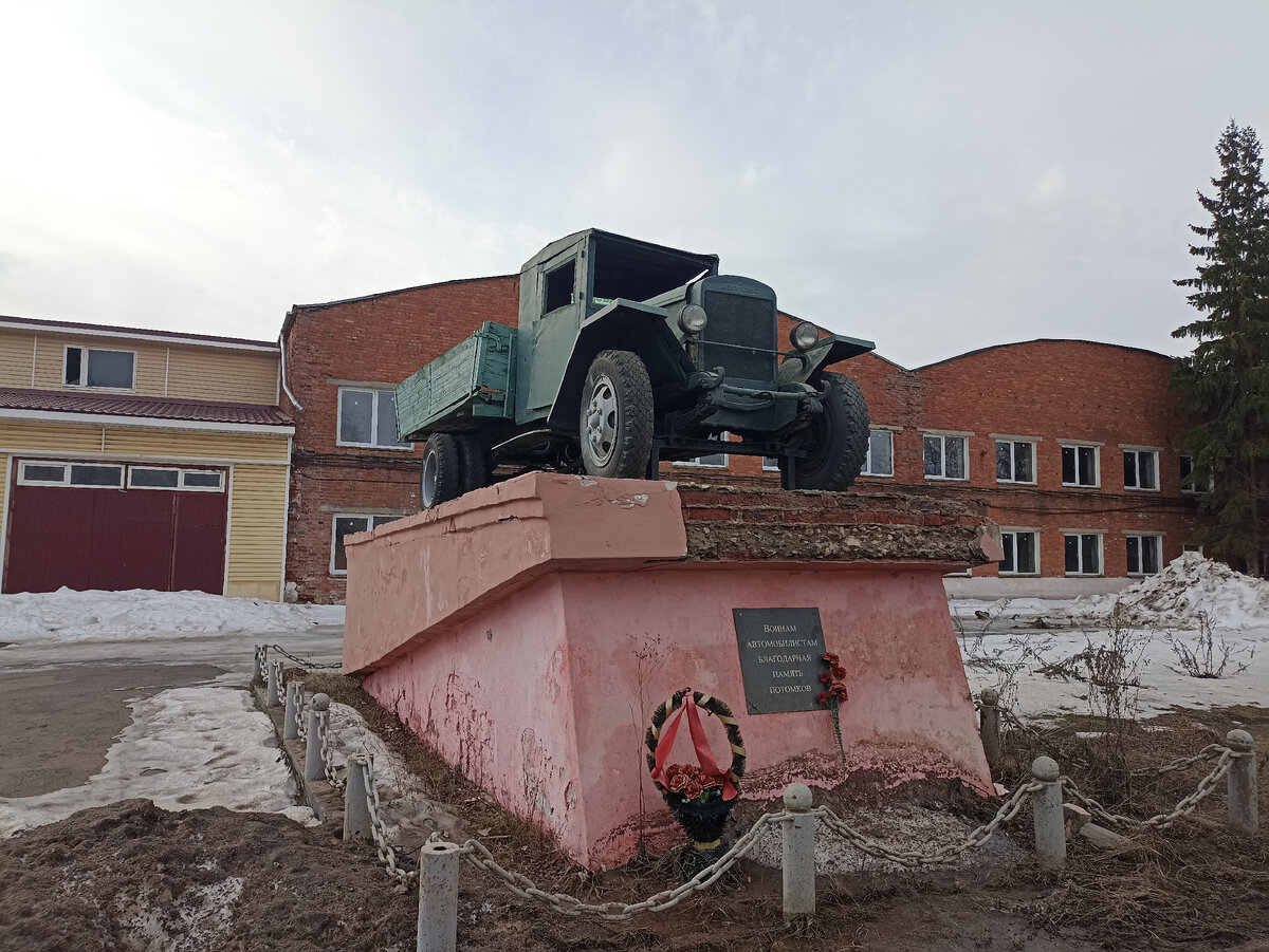 Что посмотреть в Боровичах? Гуляем по городу | Записки идущего по Земле |  Дзен