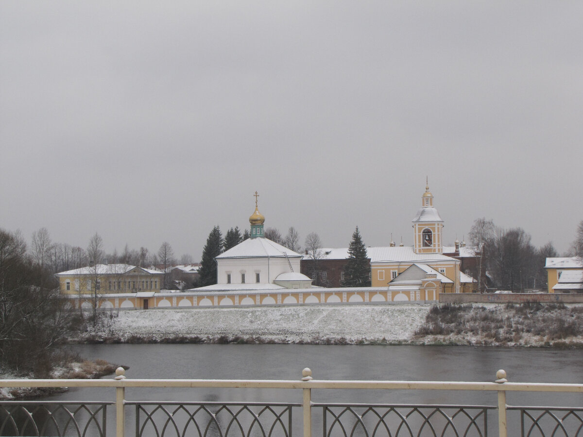 Что посмотреть в Боровичах? Гуляем по городу | Записки идущего по Земле |  Дзен