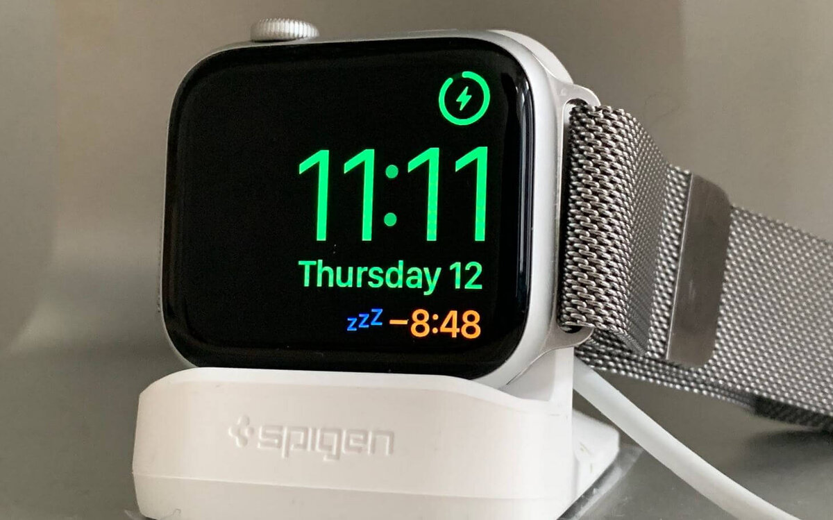    Ночной режим на Apple Watch делает из них прикроватный будильник, расходуя меньше энергии