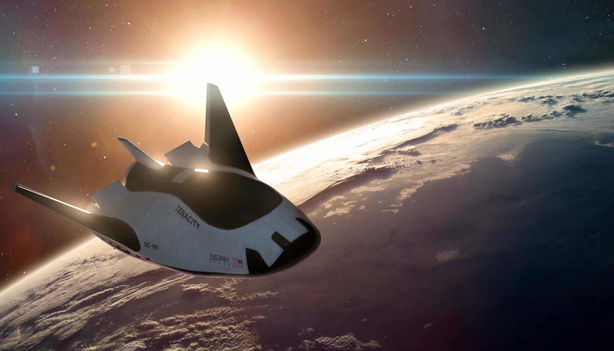 Первый в мире коммерческий космический самолет готовится к своему дебютному полету на Международную космическую станцию (МКС).