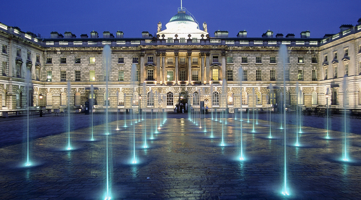 Сомерсет-хаус. Фото из открытого источника в Яндексе