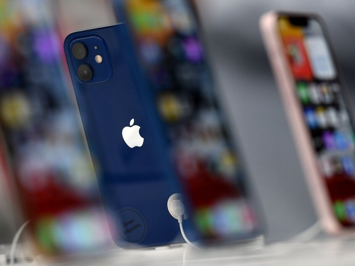    Старт продаж iPhone 13© РИА Новости . Рамиль Ситдиков