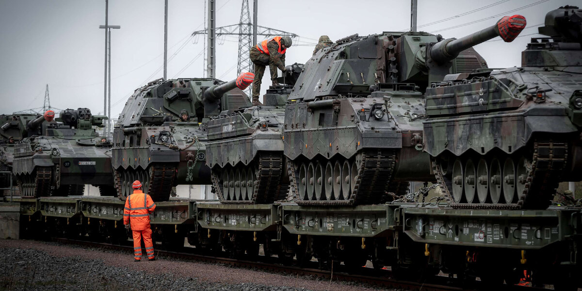  Военная техника Бундесвера готовится к железнодорожной транспортировке. ©️Bundeswehr/Marco Dorow