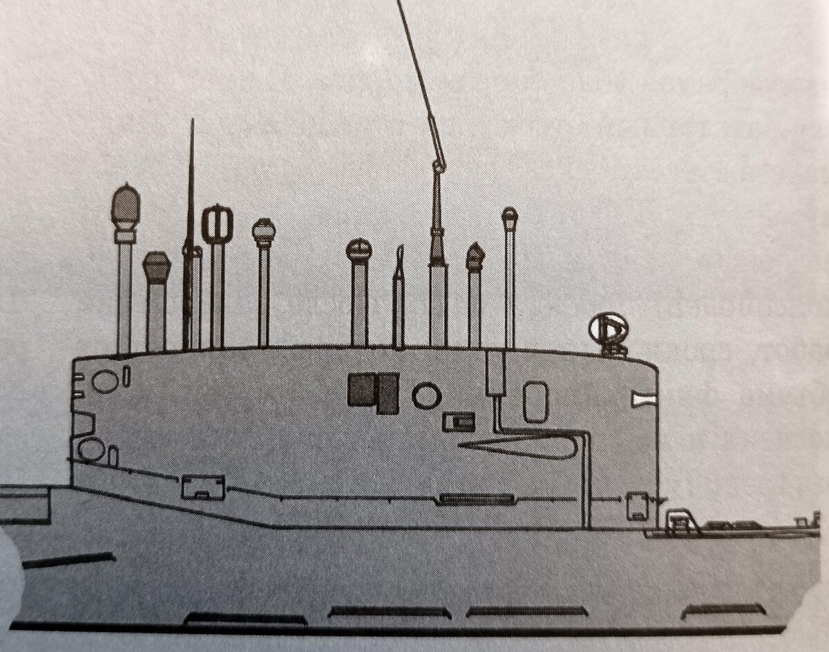 Возможный вариант ограждения рубки и подъемно-мачтовых устройств первого атомного ракетного подводного крейсера стратегического назначения К-137 "Ленинец" (не установлен)