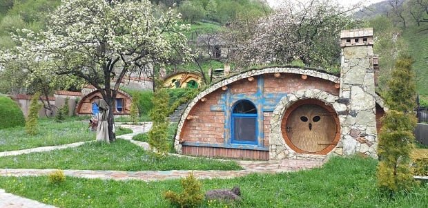 Не буду и комментировать статью, которая была опубликована на одном армянском сайте. Судите сами.-2