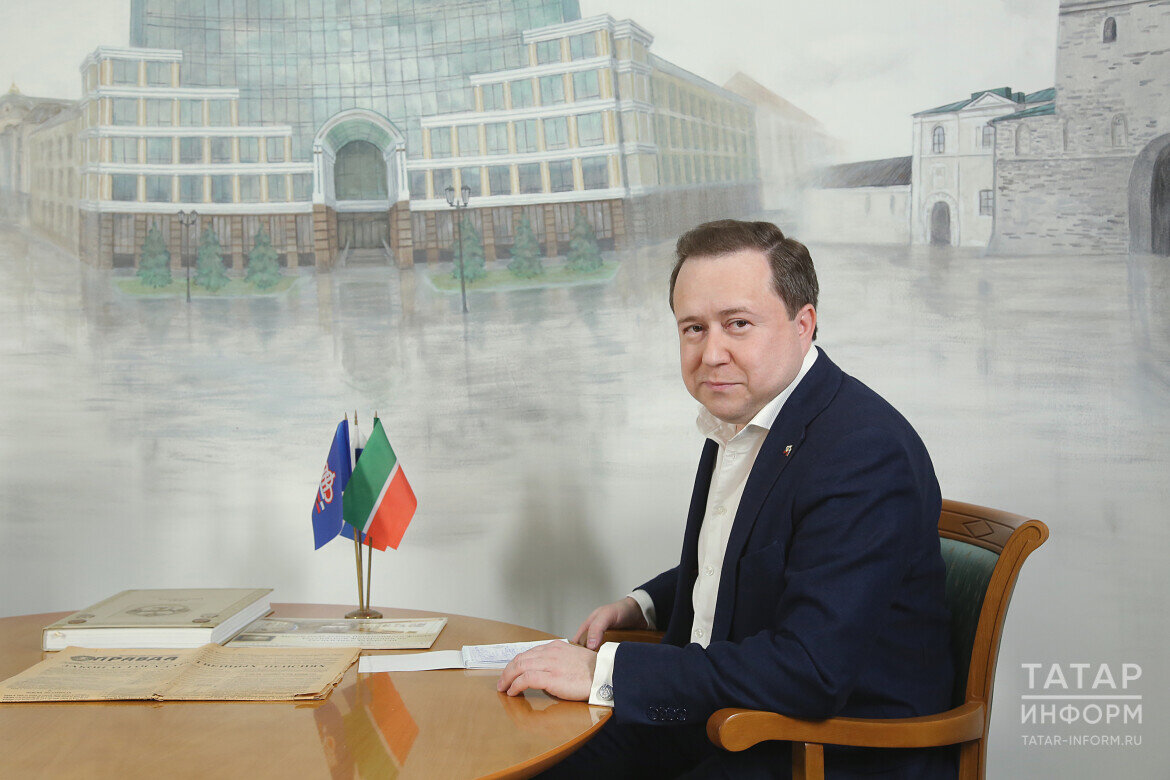 ​Эдуард Вафин: «Назначение мер социальной поддержки семьям с детьми стало самостоятельным блоком в работе фонда». Фото: © Султан Исхаков / «Татар-информ»