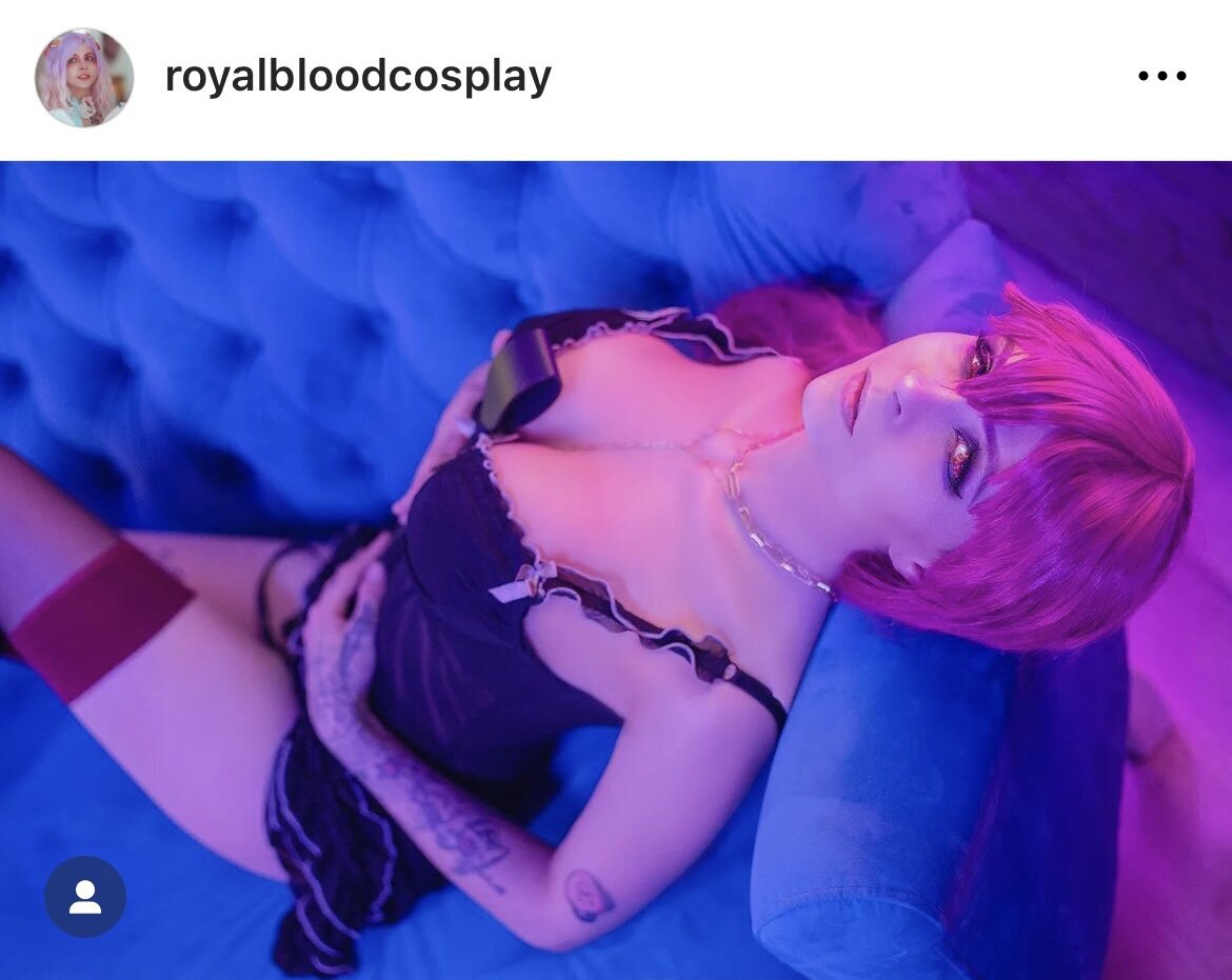 Сейчас девушка успешно занимается косплеем