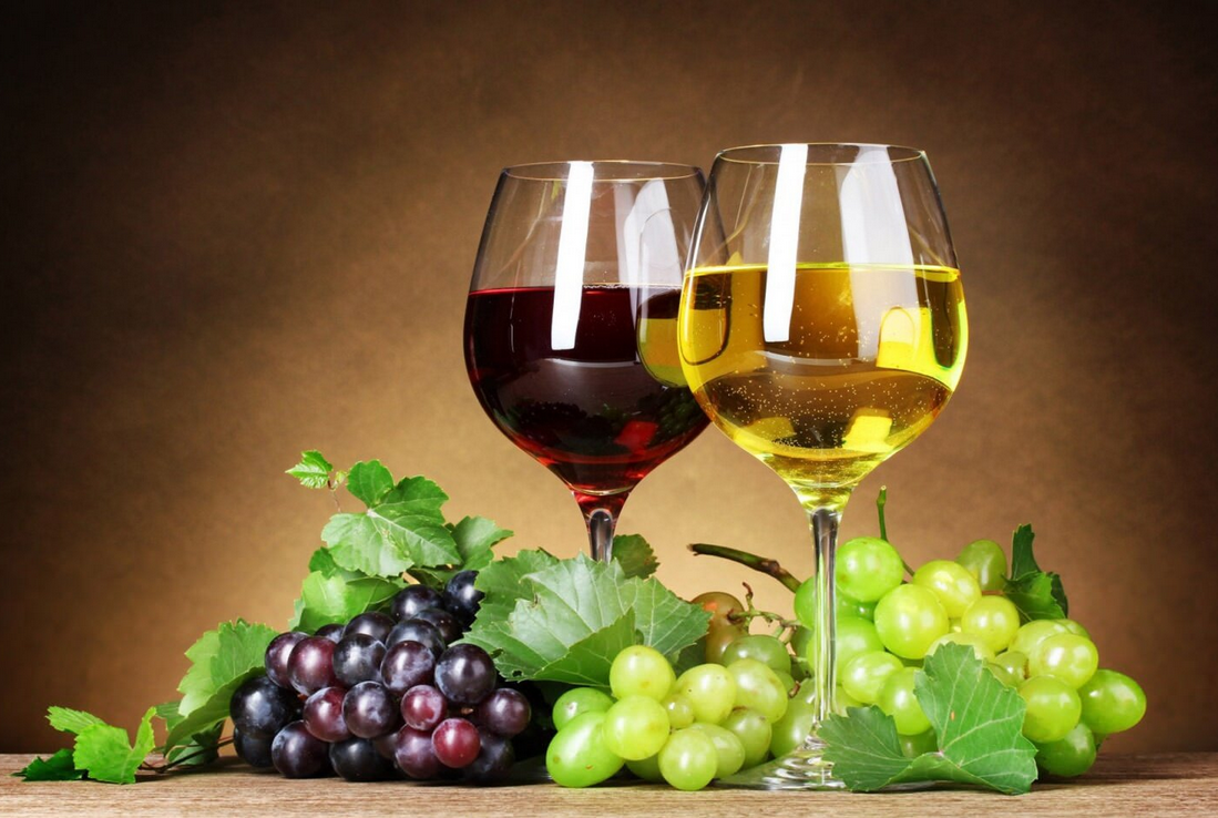  Выбор вина — дело непростое, особенно сегодня, когда на прилавках можно встретить как легальный алкоголь, так и «серый импорт» от неизвестных поставщиков.