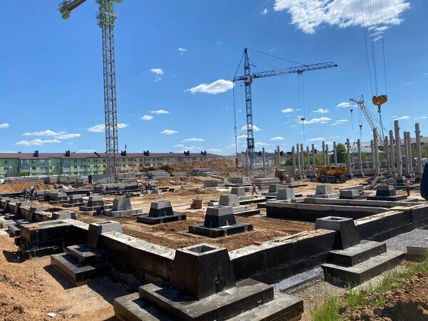    Прокуратура объявила предостережение подрядчику, который занимается строительством школы на 825 мест в Бузулуке