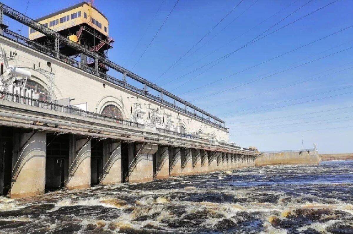    Реверс вводят на мосту Нижегородской ГЭС с 23 мая