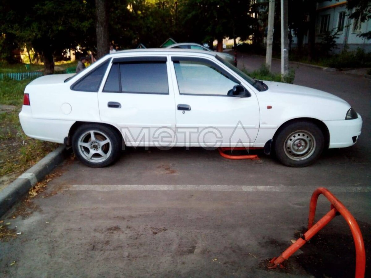 Вот так «Дэу Нексия» выглядела на фото с площадки МЭТС. 