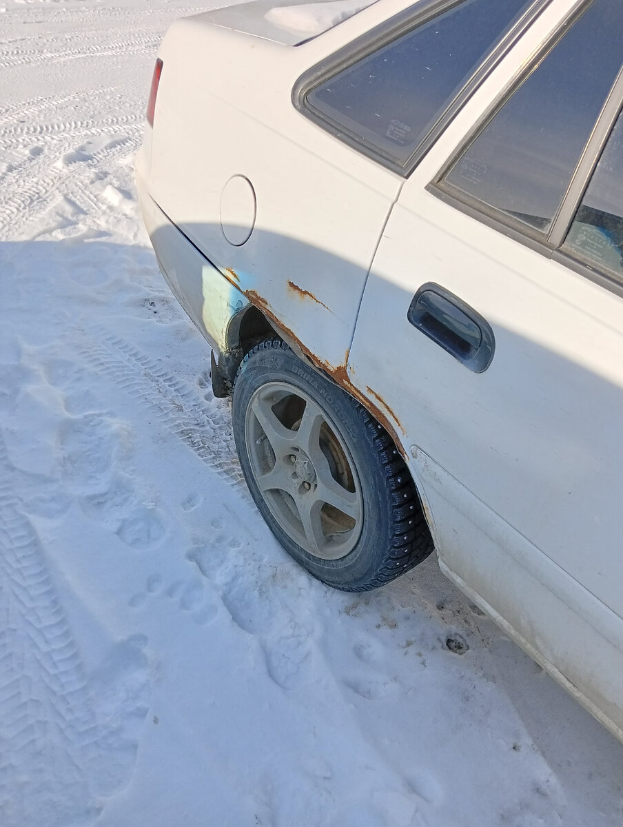 Вот так выглядело заднее правое крыло.