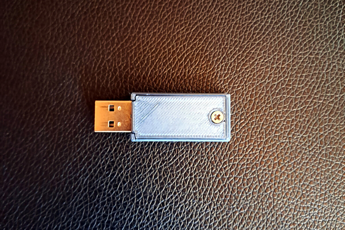 machdyne.com📷USB-накопитель Blaustahl вмещает только 8 тыс. символов текста