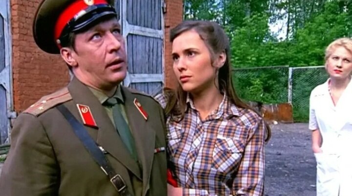 Кадр из фильма Граница: "Таежный роман" 2000г.