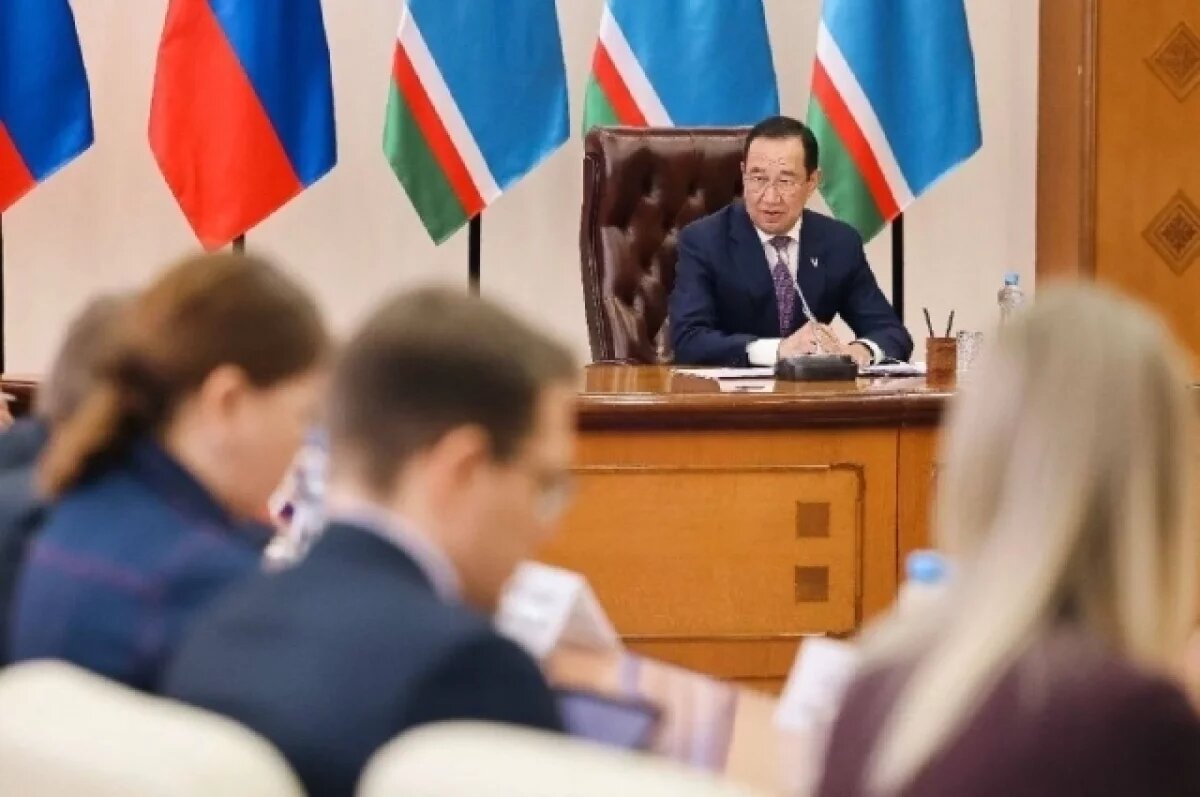    Глава Якутии поручил провести проверку по поводу затонувших судов