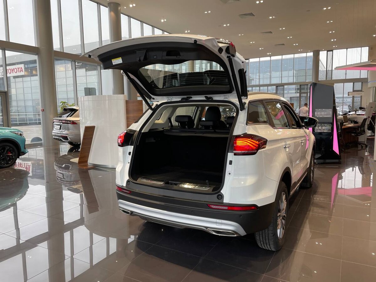 Модель: Geely Atlas Pro
Цвет: Crysta White (Белый)
Адрес: Торговая улица, 22, Санкт-Петербург