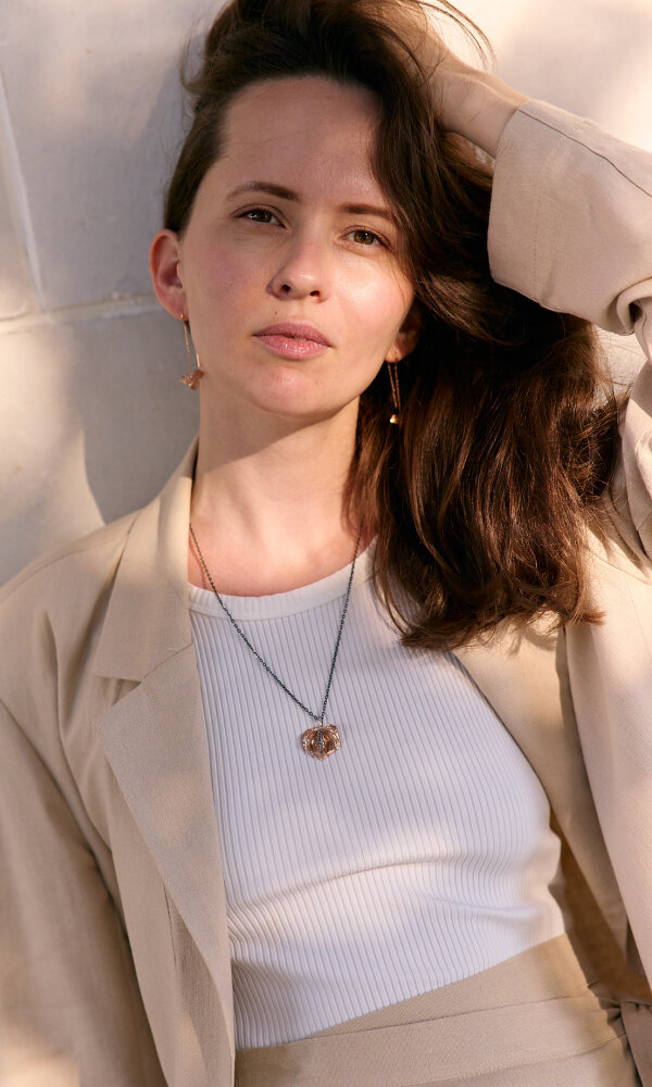    «Цветы цветут всегда»: соосновательницы ювелирного бренда Shu•Sha — о любви к природе и натуральности (фото 1)