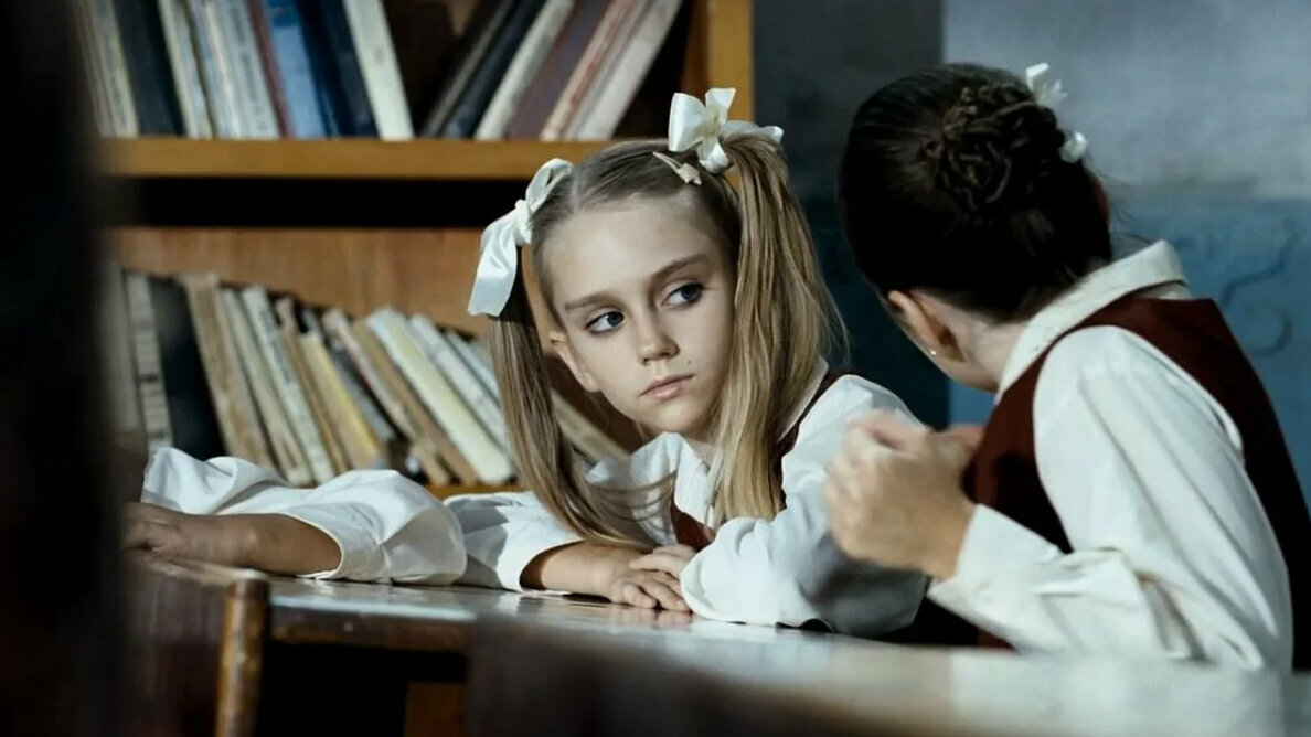 Кадр из фильма "Юленька" (2009)