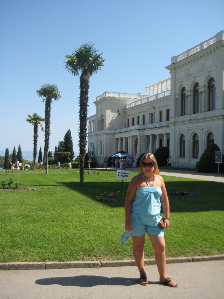 Ливадийский дворец летом