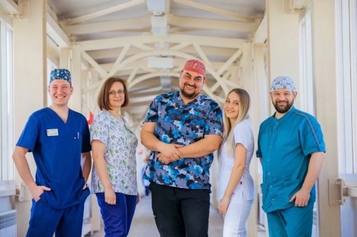    Липецкие врачи выходили новорожденного весом 480 граммов