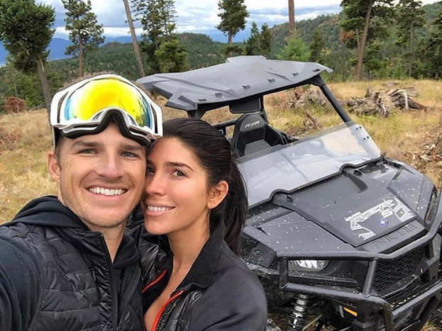 Морган Хоффман с женой Челси. личные соцсети Моргана Хоффмана