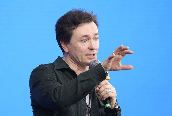    Сергей Безруков