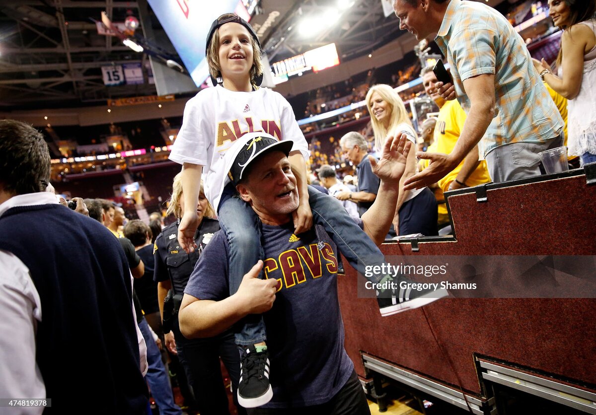 Дэн Гилберт на матче "Кавальерс" в НБА