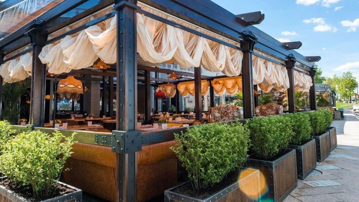    Совфед одобрил продажу алкоголя в летних кафе