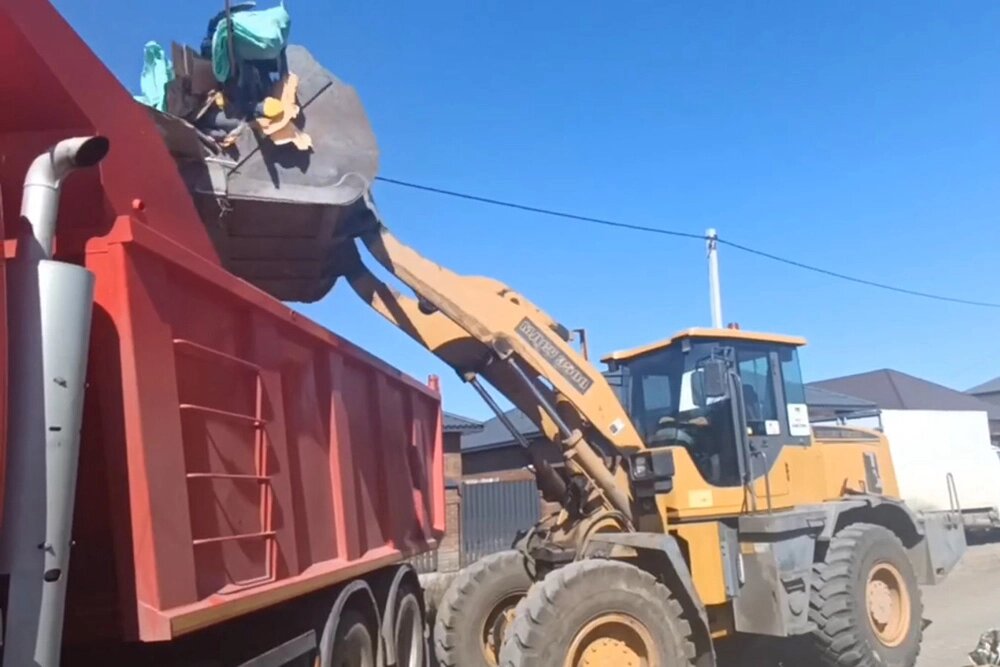    Оренбург, вывоз мусора. Скриншот из видео
