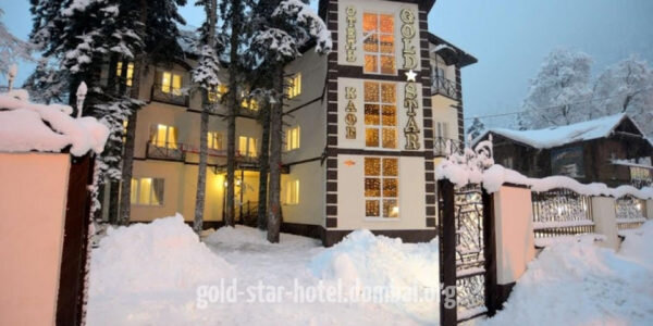 Gold Star Hotel Dombai