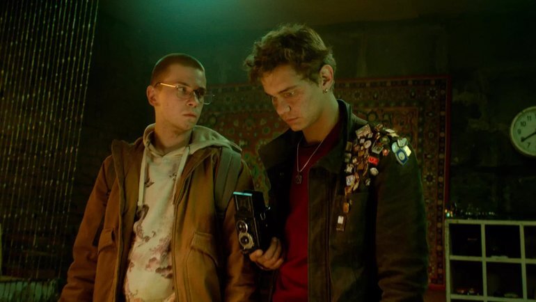    Кадр из сериала «На автомате»