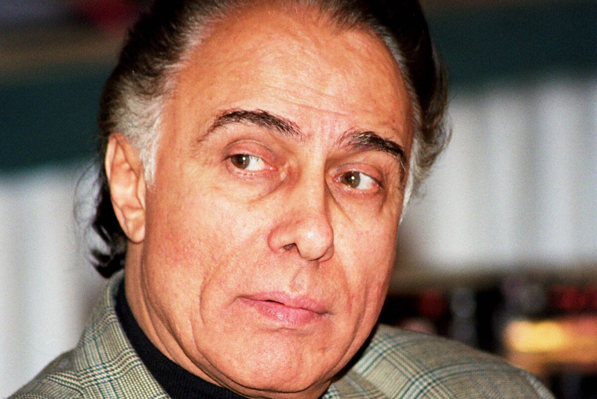     Умер сын легендарного актера Николая Сличенко, однако его мать даже не знает об этом