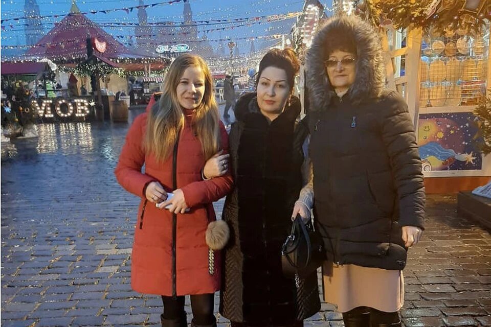 "Здравствуй, Аня": сибирячка нашла дочь, которую отец спрятал в Таджикистане, сменив ей имя. Фото: архив героев. 