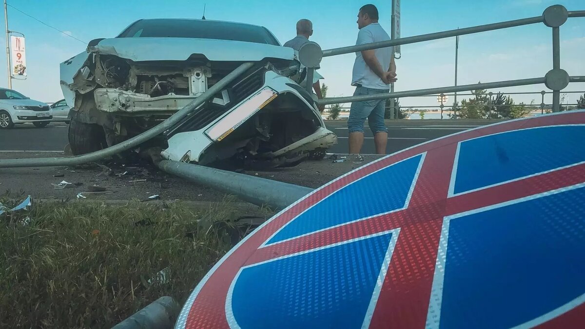 Смертельные ДТП и дерзкие автолюбители: что случилось в Волгограде |  НовостиВолгограда.ру | Дзен