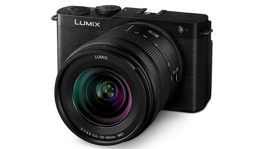Panasonic Lumix S9