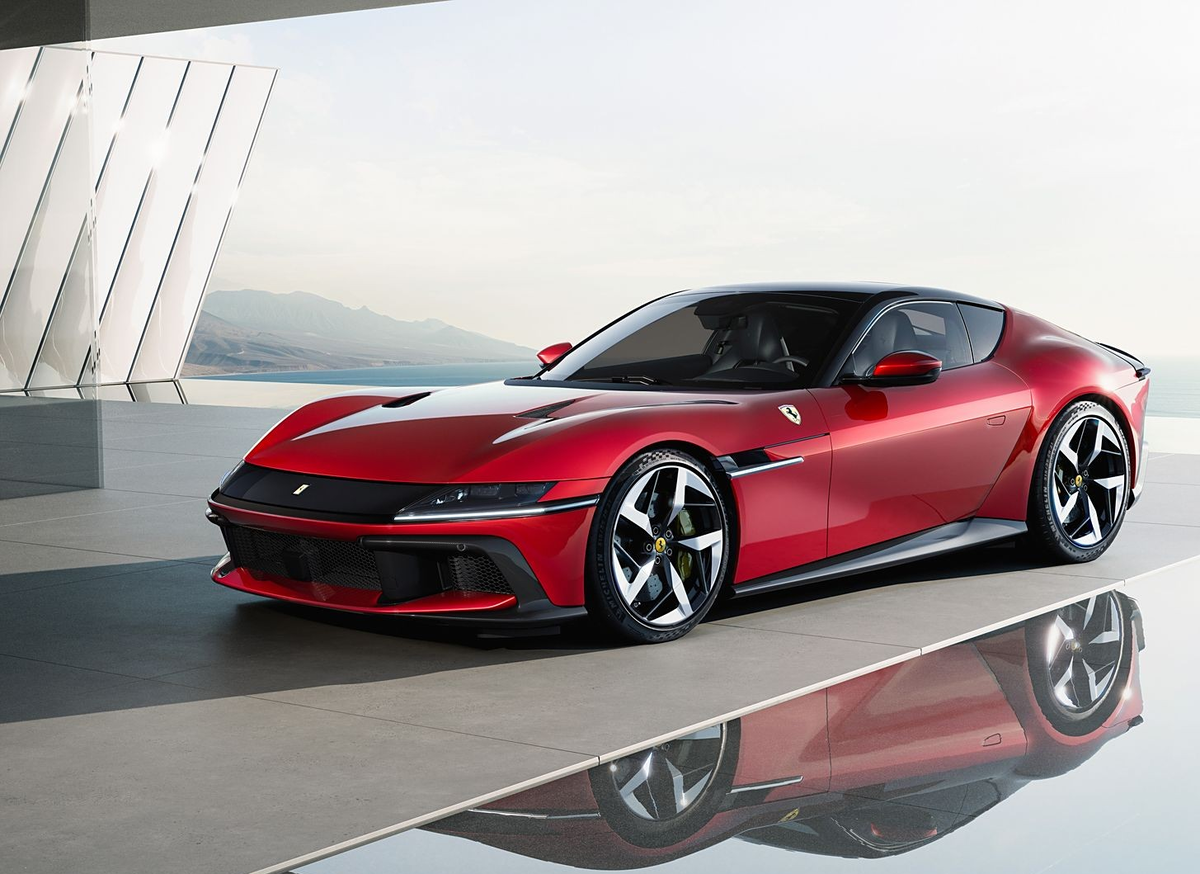 Купе Ferrari 12Cilindri 