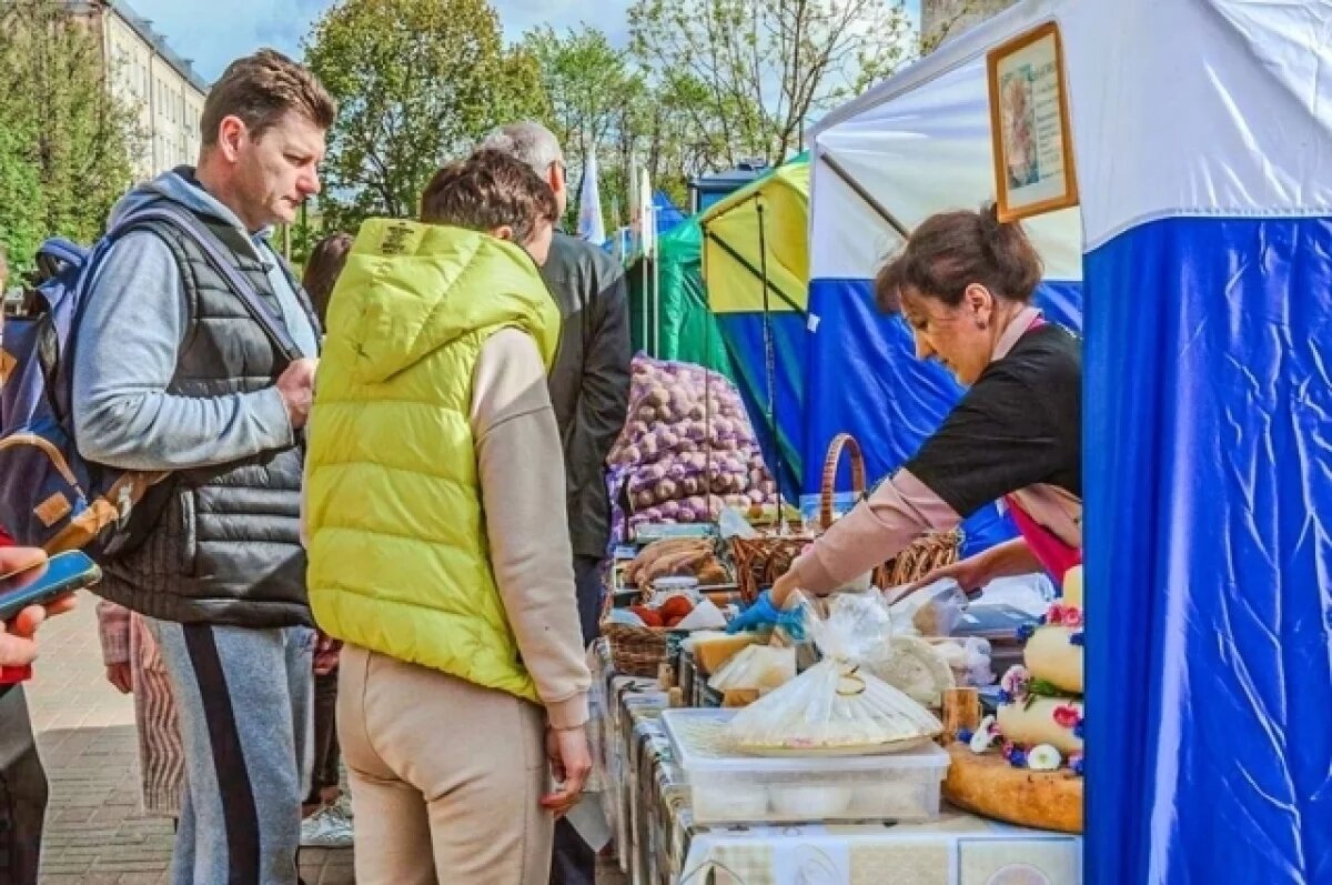    За 20 лет покупатели и фермеры уже привыкли друг к другу.