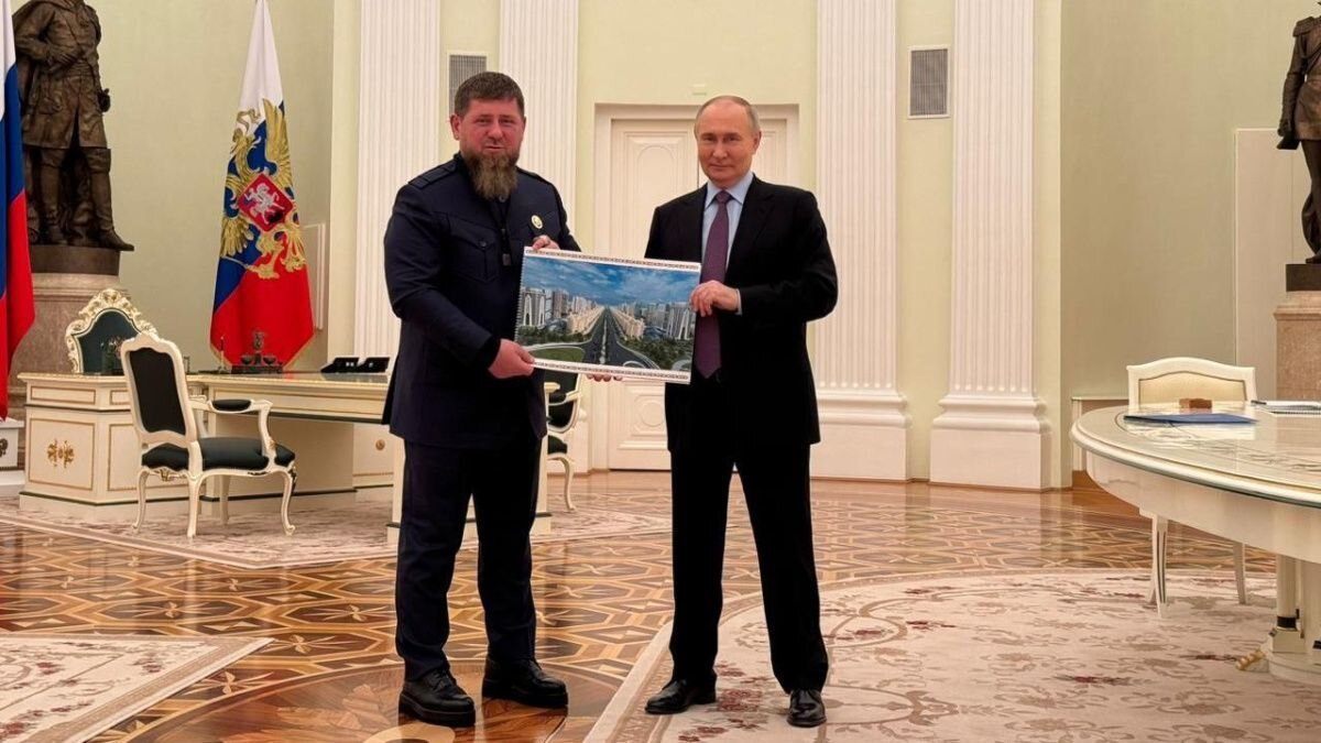     Рамзан Кадыров и Владимир Путин. Источник: t.me/RKadyrov_95 Автор фото: телеграм-канал Рамзана Кадырова