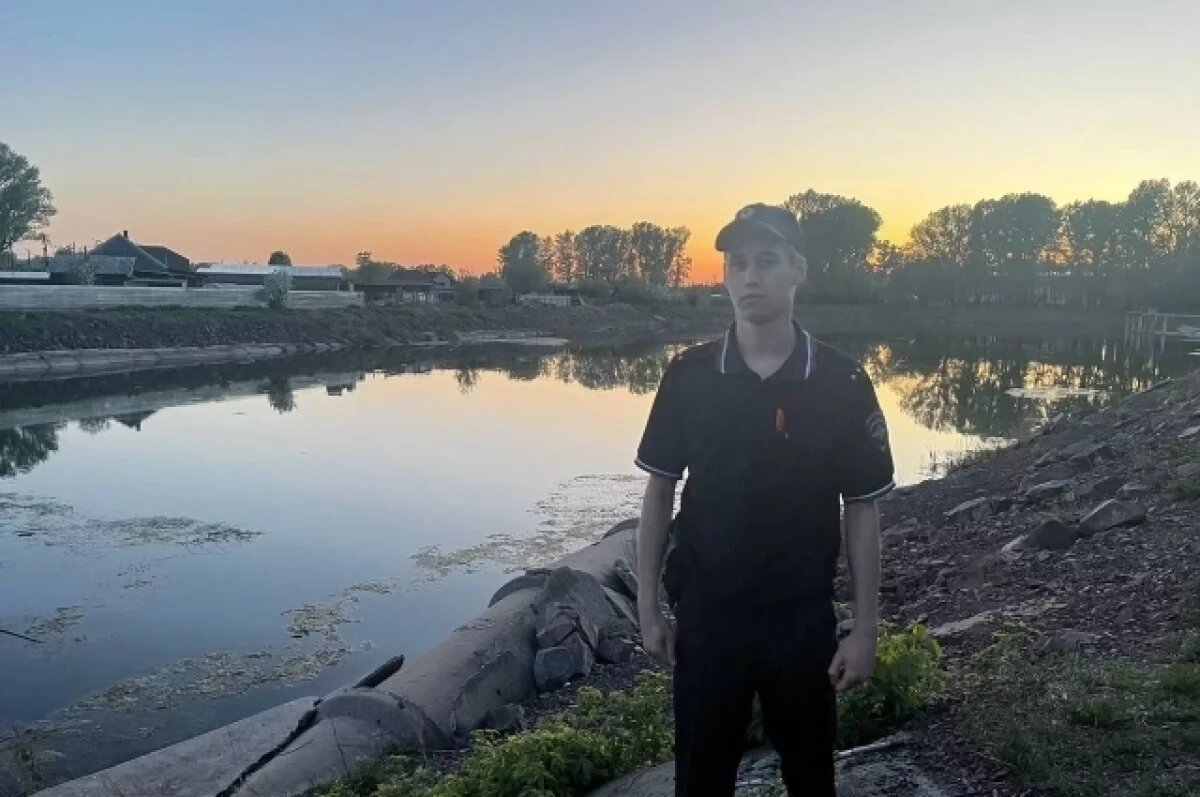    Лейтенант полиции Николай Тобияс, спасший ребёнка.