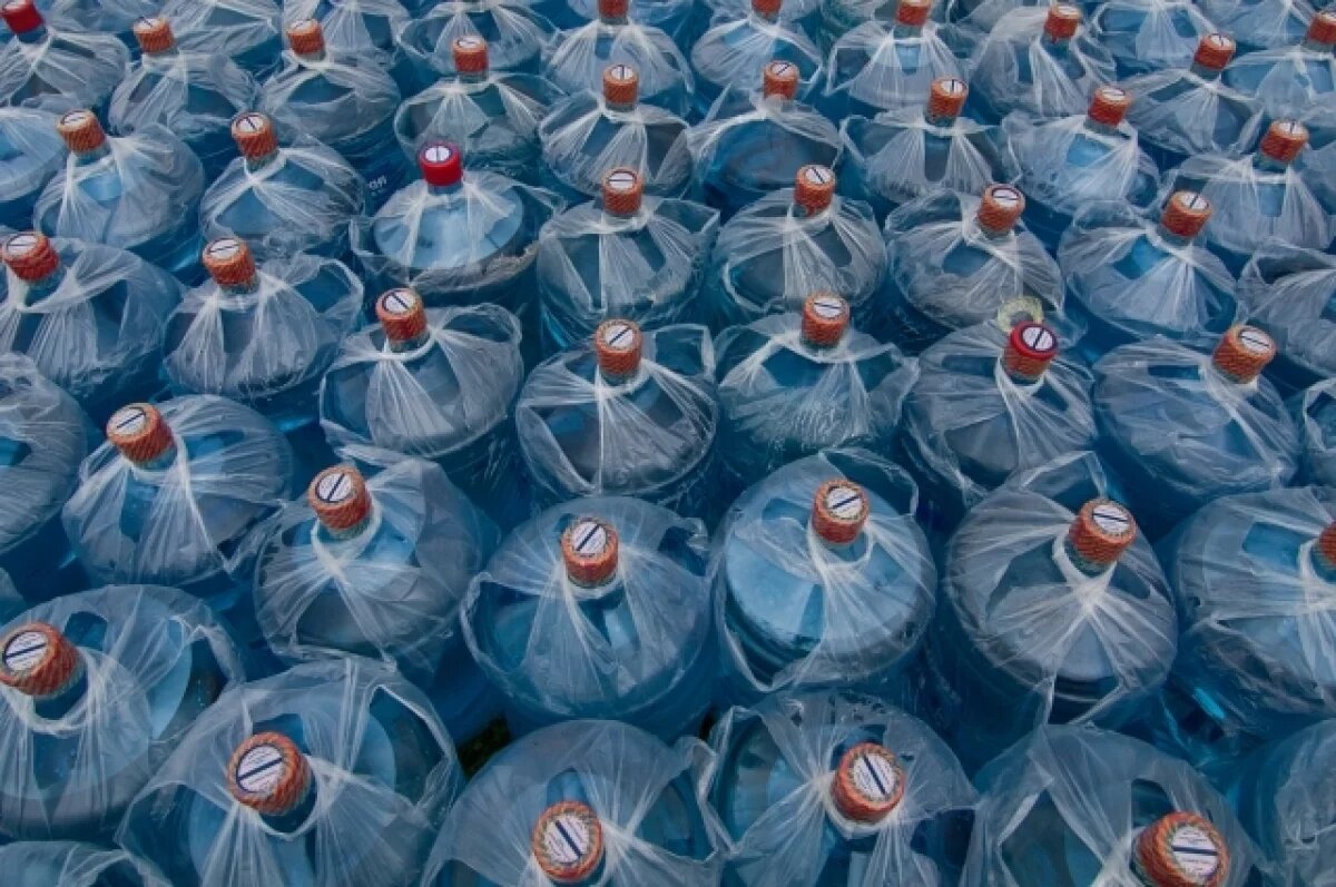    Гусь-Хрустальный отправил бойцам СВО 10 тонн питьевой воды