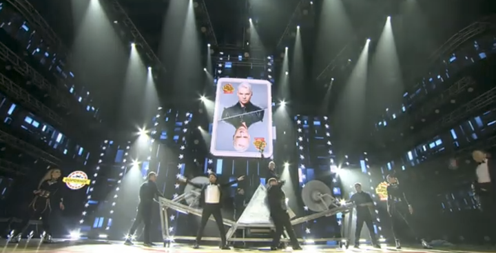 Примерно вот такого размера. У меня вообще ощущение, что Киселев только про SHAMANa и думает. Из интернета 