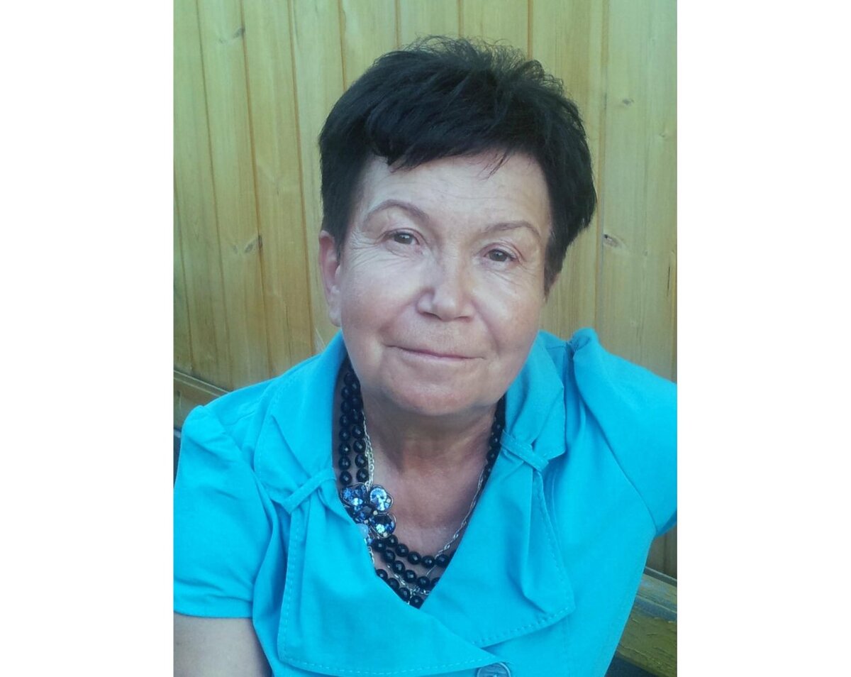    Когда уходят в мир иной учителя, ученики душою сиротеют