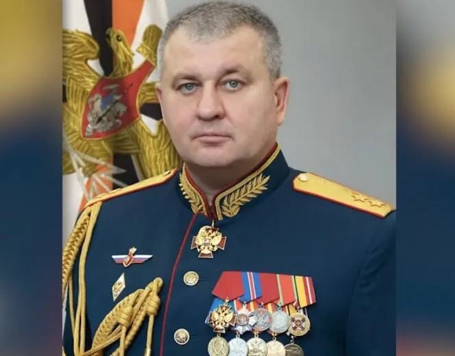 Начальник Главного управления связи вооруженных сил генерал-лейтенант Вадим Шамарин