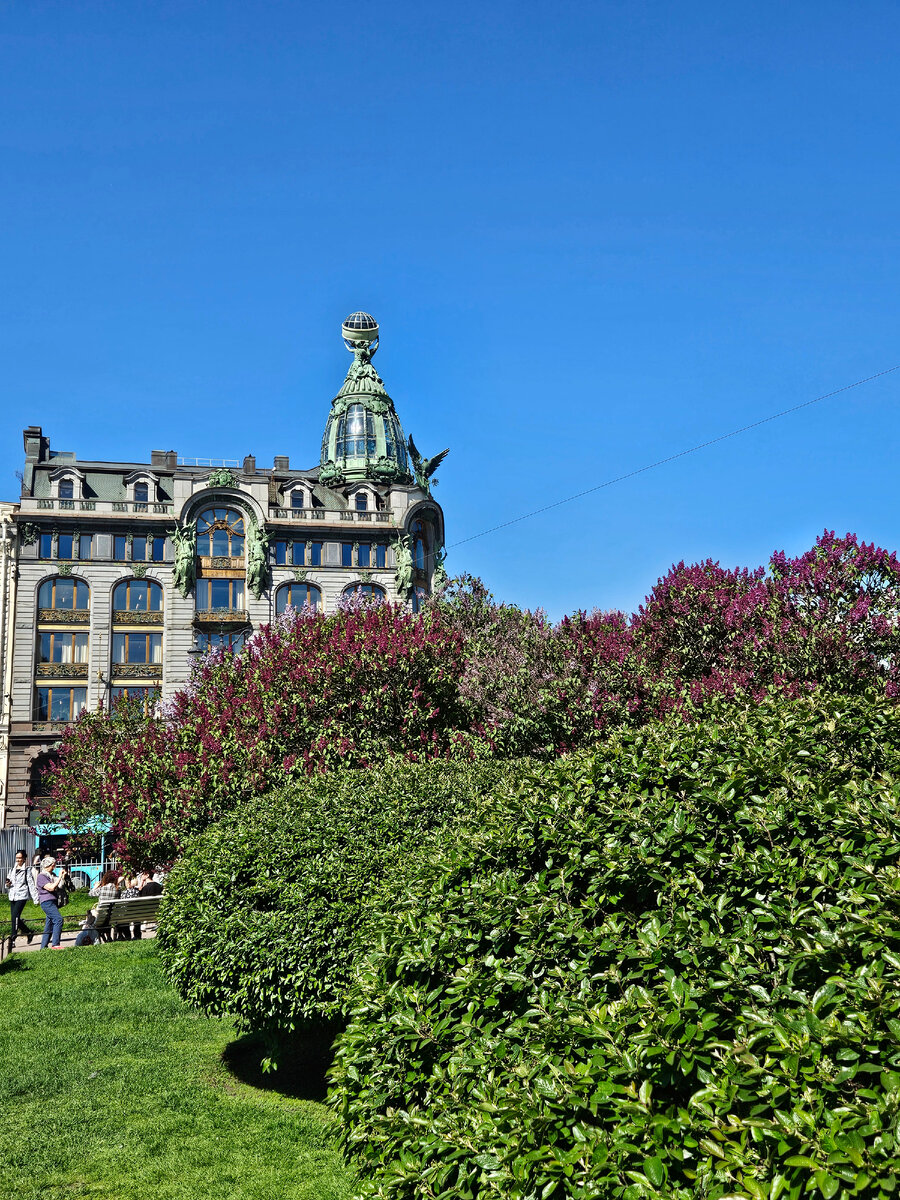 Дом компании Зингер (фотография автора)