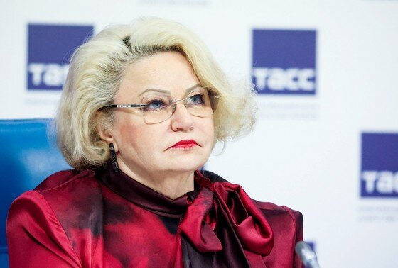    Нина Останина