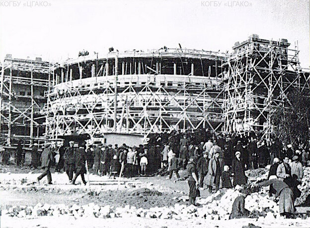    Архитектурная изюминка в сердце города: история здания отеля «Чарушин»