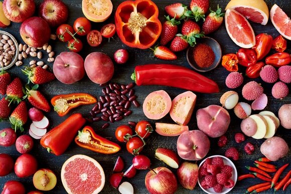 Для поддержания здоровья нужно употреблять около 50 растительных продуктов в неделю, только так организм получит все необходимые нутриенты, рассказала нутрициолог Жанна Тиханычева.